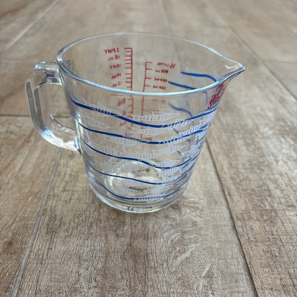 Molly Hatch Anthropologie Stay True Glass 1 Pint Measuring Cup - Picture 2 of 5